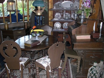 SwissFamilyTreehouseDiningRoom.jpg