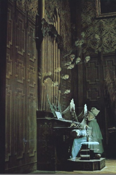 File:ORganist.jpg